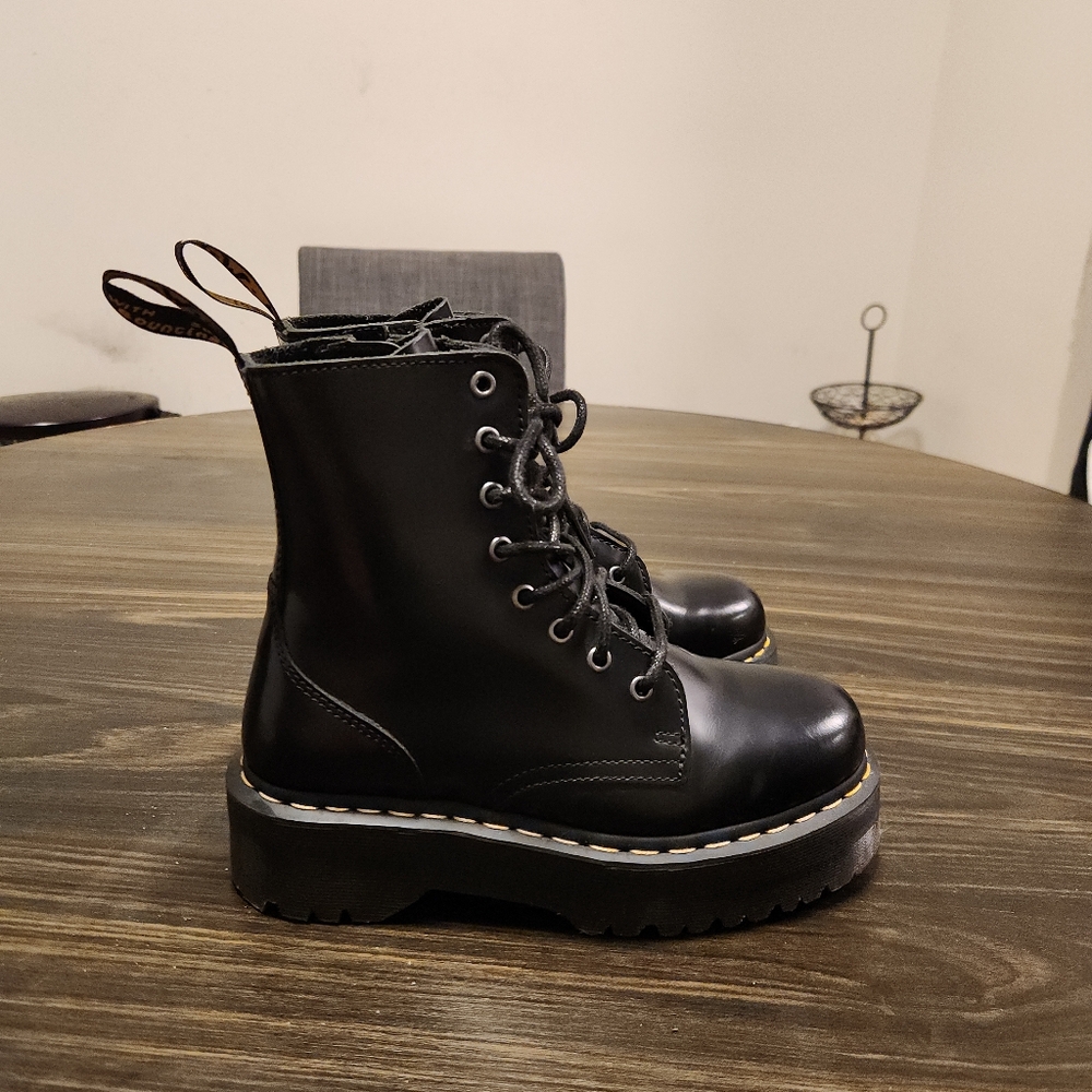dr .Martin boot
